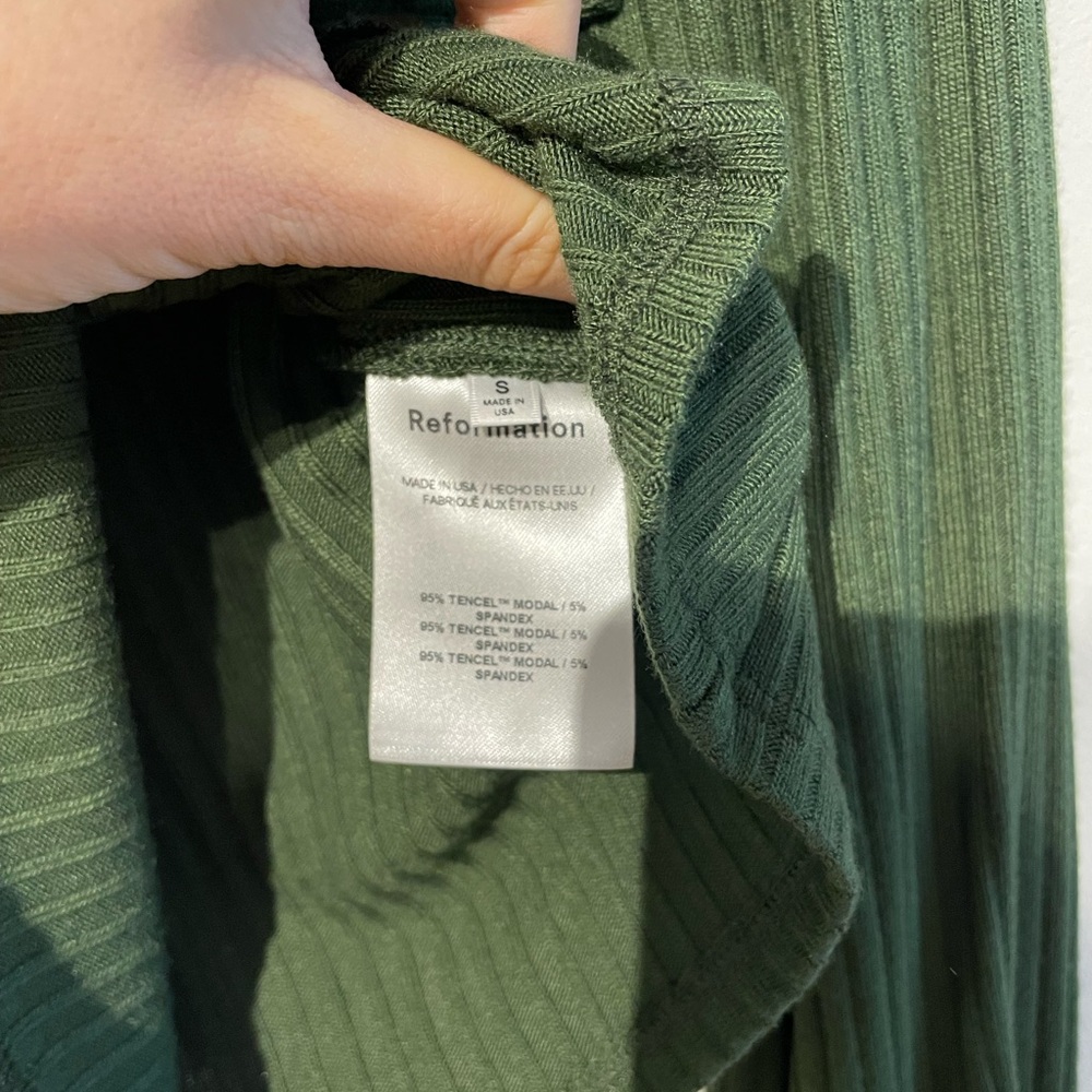 Reformation Gellar Green Ribbed Button-Up Top - Picture 3 of 3